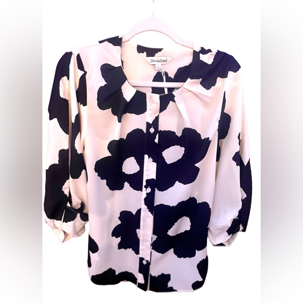 Davi and Dani blouse